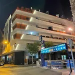 Апартаменты Sol Y Mar Centre 3 Chambres, Piscine, Fitness, Sauna Торевьиа