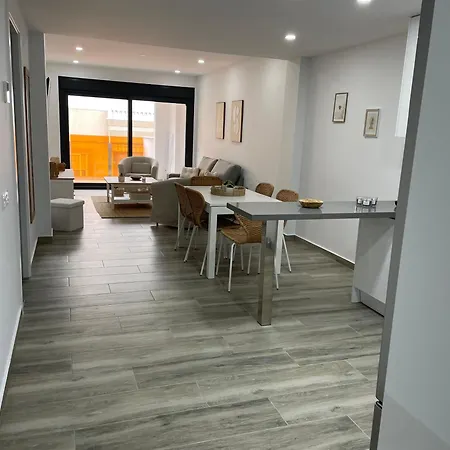 Sol Y Mar Centre 3 Chambres, Piscine, Fitness, Sauna