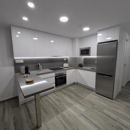 Sol Y Mar Centre 3 Chambres, Piscine, Fitness, Sauna Lejlighed