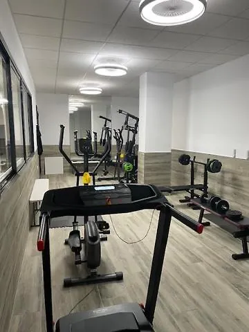 Sol Y Mar Centre 3 Chambres, Piscine, Fitness, Sauna